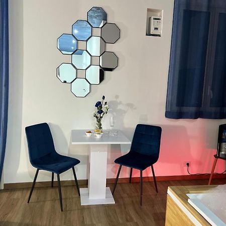 Ferienwohnung Di Fronte Zisa Palermo Exterior foto